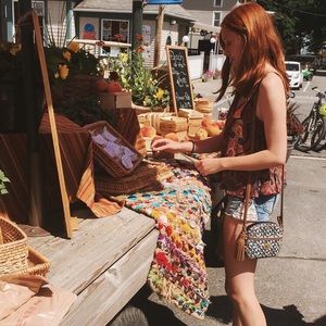 Meet your Posher, Isabelle